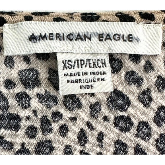 American Eagle Cropped Wrap Front Top Womens XS Kimono Sleeves Animal Print - Picture 4 of 9